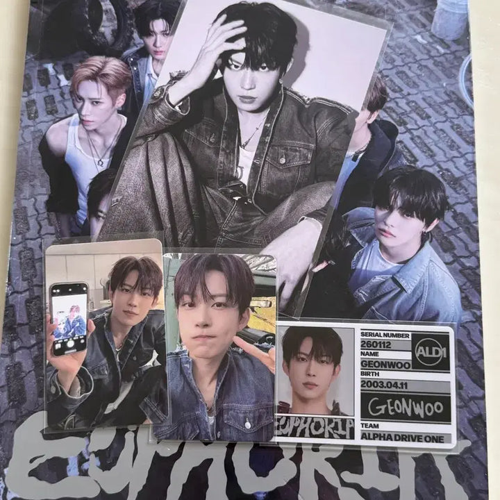 [BUNJANG] Alpaca Drive One GDW Freaks Alarm Photocard Set / 알파드라이브원 알디원 건우 프릭알람 포카 세트