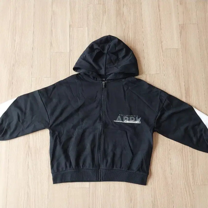 [SOLD OUT] 주니어 점퍼 130(새옷) 아동140정도
