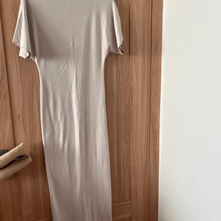 [BUNJANG] ENUE Self-Produced Dress / 엔뉴엘 자체제작 원피스