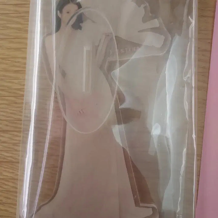 [BUNJANG] IU J.ESTINA 21st Century Empress Mini Standee / 아이유 미니 등신대 제이에스티나 21세기대군부인