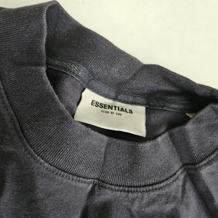 [BUNJANG] Fear of God Essentials Long Sleeve T-Shirt Navy L / 피어오브갓 에센셜 긴팔티 L사이즈 네이비