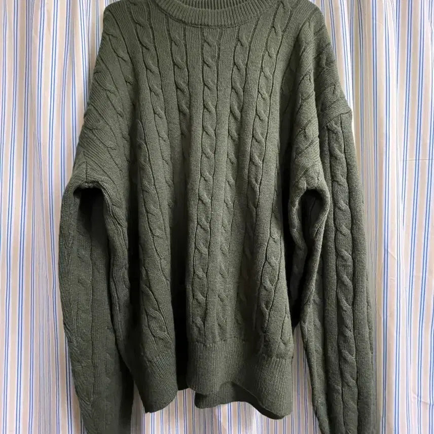 [BUNJANG] Cable Knit Sweater / 케이블 니트 (3회 착용)