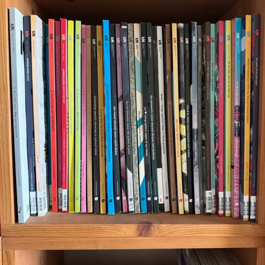[BUNJANG] IDN Magazine Collection (Approx. 44 Issues) / IDN 매거진 44권가량