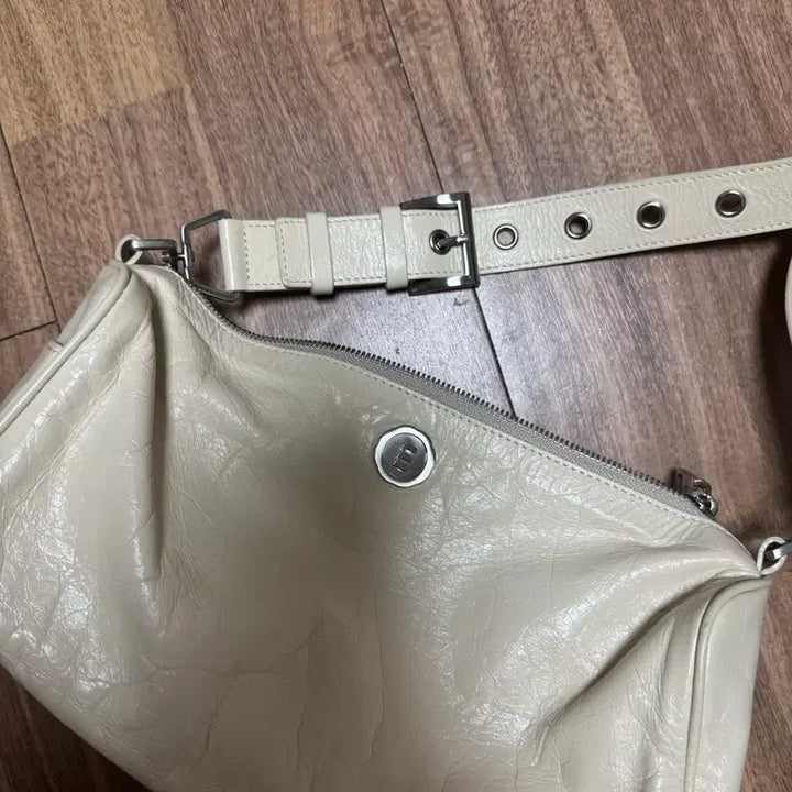 [BUNJANG] MinuteMute Brett Bag Ivory Canvas / 미닛뮤트 브렛백 아이보리