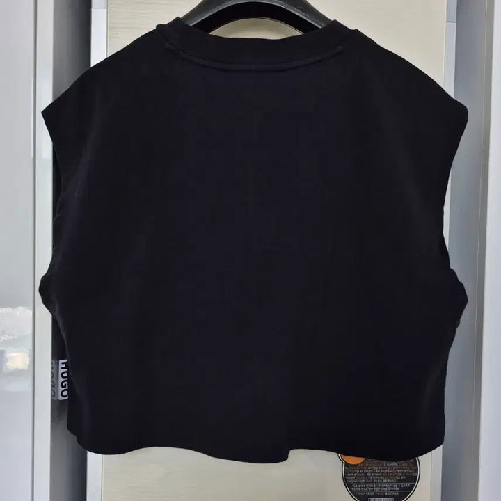 [BUNJANG] Hugo Boss Black Cropped T-Shirt / 휴고보스 크롭티