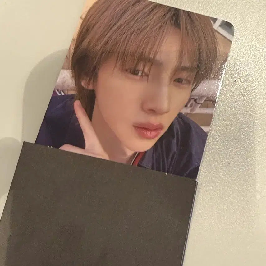 [BUNJANG] Cortis Joohoon Gongbang Photocard Red Red / 코르티스 주훈 공방 포카 양도 레드레드 redred cortis