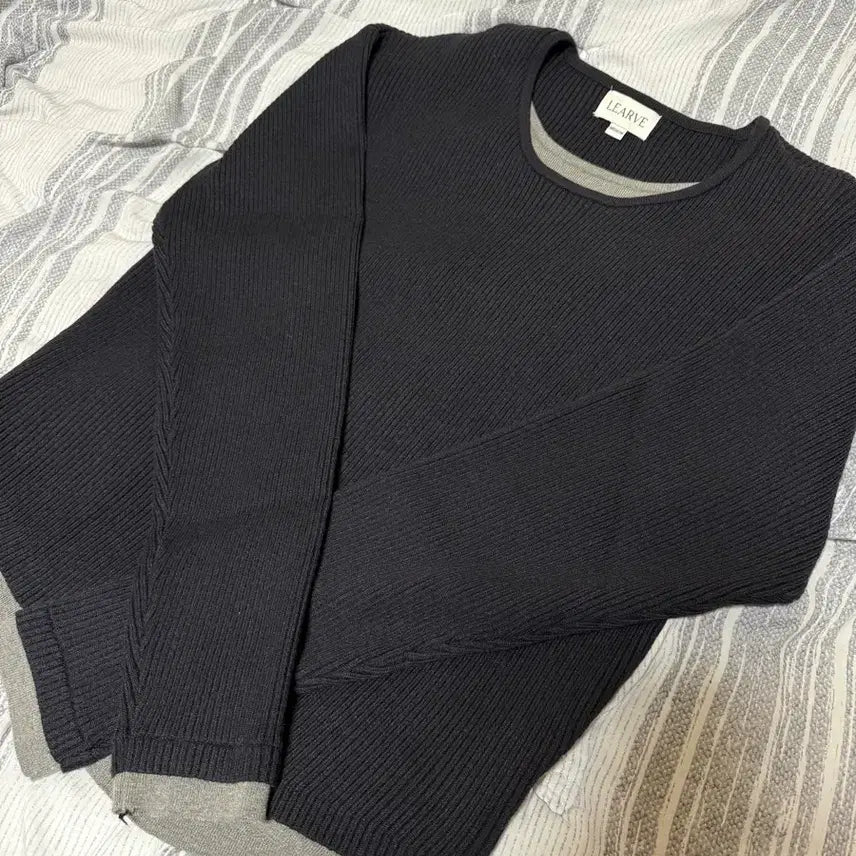 [BUNJANG] LEHVE Double Layered Contrast Texture Knit Navy (M) / (M) 르아브 더블 레이어드 콘트라스트 텍스쳐 니트 네이비