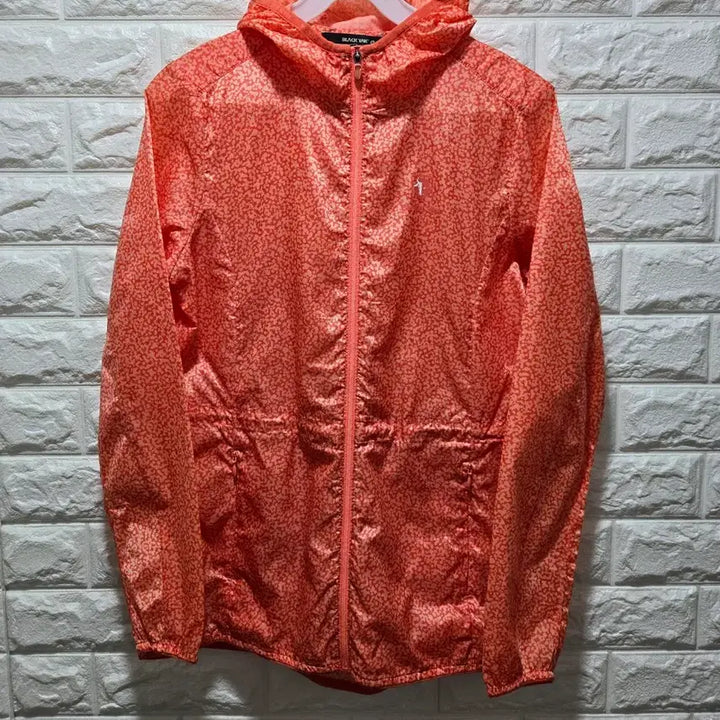[BUNJANG] Blackyak Lightweight Windbreaker Jacket Women&