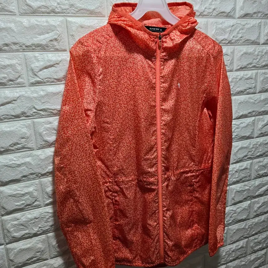 [BUNJANG] Blackyak Lightweight Windbreaker Jacket Women&