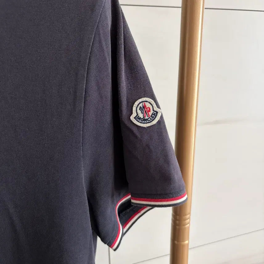 [BUNJANG] Moncler Patch Logo T-Shirt / [정품] 몽클레어 와펜 패치 반팔티