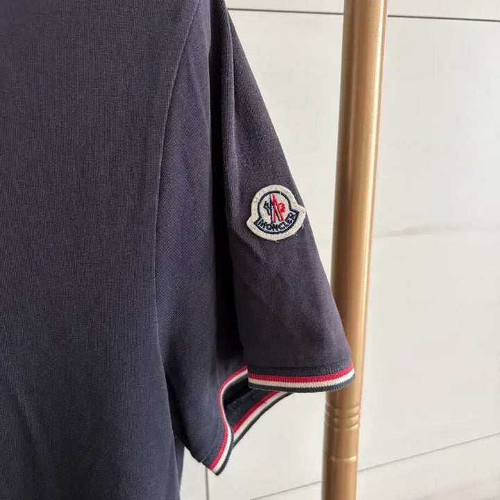 [BUNJANG] Moncler Patch Logo T-Shirt / [정품] 몽클레어 와펜 패치 반팔티
