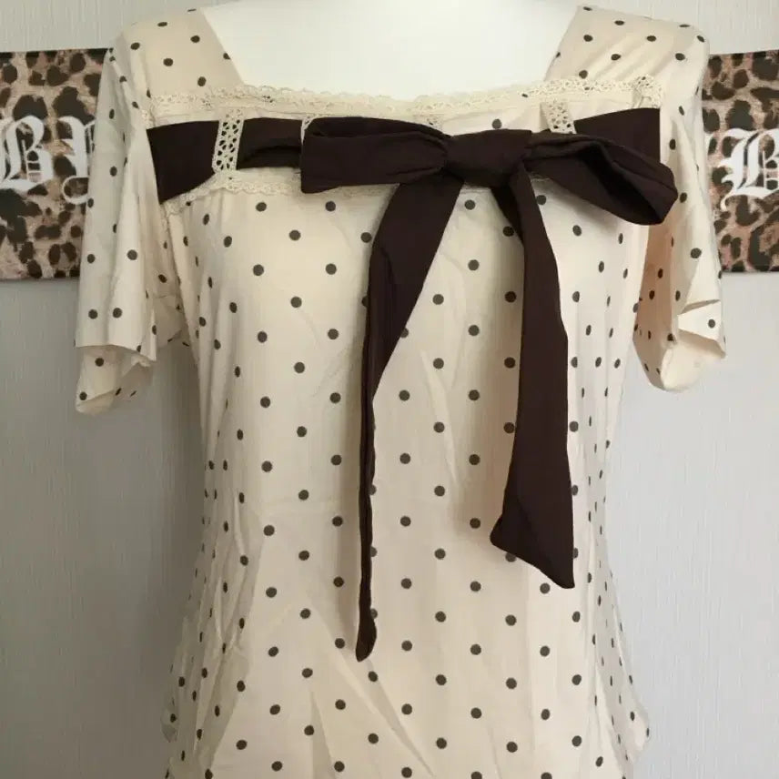 [BUNJANG] Polka Dot Ribbon Top / 라떼갸루 땡땡이 도트 리본 탑 엑팜깔 모리걸