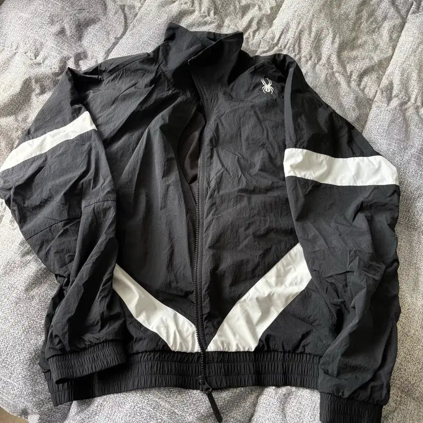[BUNJANG] Spider Windbreaker Black / [L]급처)스파이더 바람막이 블랙 판매