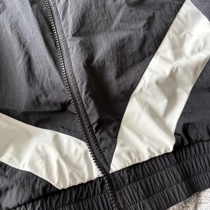 [BUNJANG] Spider Windbreaker Black / [L]급처)스파이더 바람막이 블랙 판매