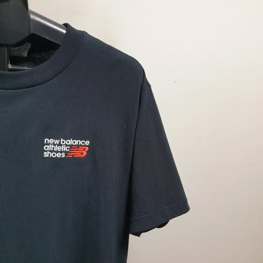[BUNJANG] New Balance Short Sleeve T-Shirt Size 105 / 뉴발란스 반팔티셔츠/105