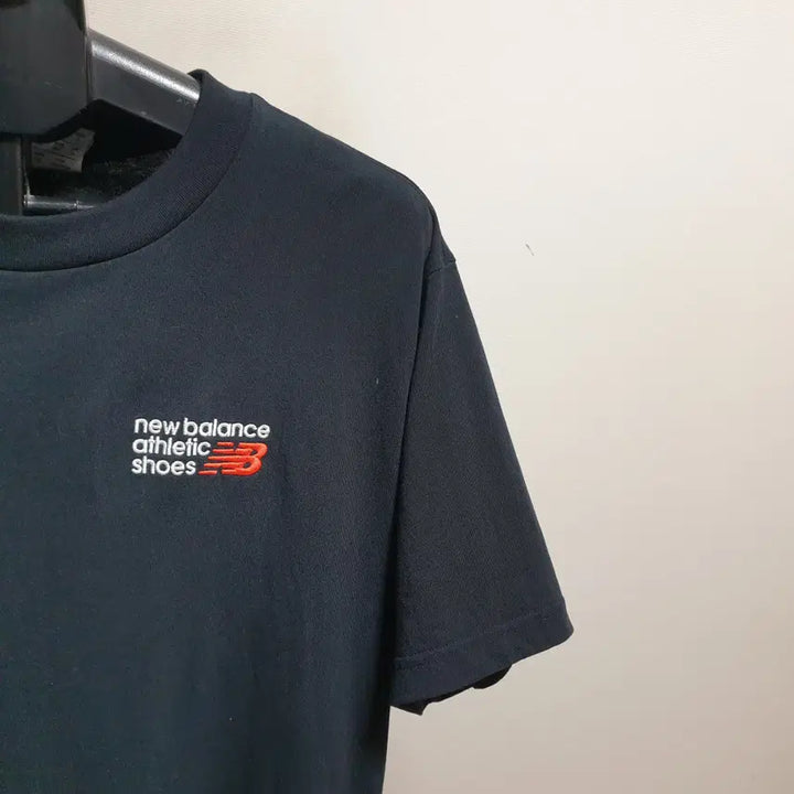 [BUNJANG] New Balance Short Sleeve T-Shirt Size 105 / 뉴발란스 반팔티셔츠/105