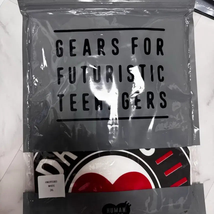 [BUNJANG] Human Made Graphic T-Shirt White 2XL / [2XL] 휴먼메이드 그래픽 반팔티 화이트