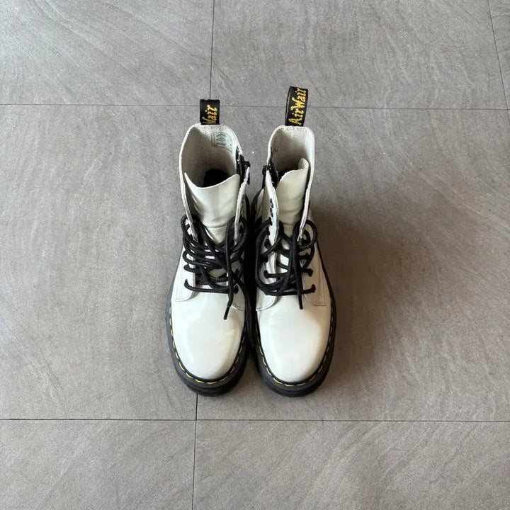 [BUNJANG] Dr. Martens Jadon White Patent Leather Boots / 닥터마틴 제이든 화이트 페이턴트 부츠