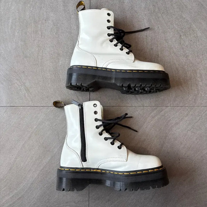 [BUNJANG] Dr. Martens Jadon White Patent Leather Boots / 닥터마틴 제이든 화이트 페이턴트 부츠