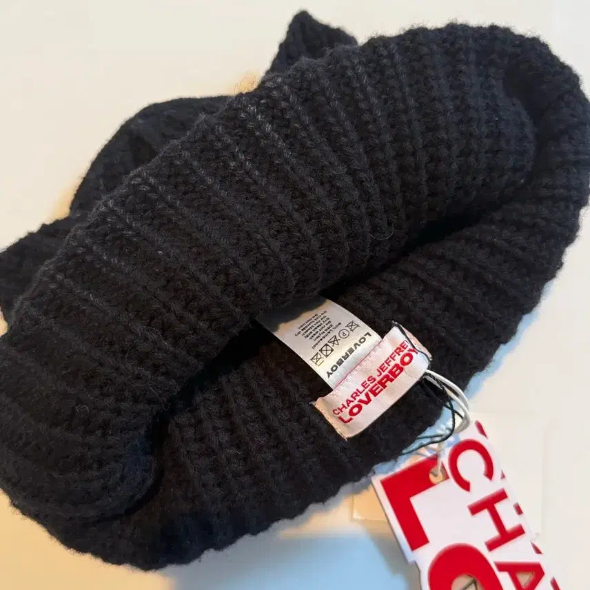 [BUNJANG] Charles Jeffrey Loverboy Chunky Punk Earflap Beanie OS / 찰스제프리 러버보이 청키펑크 이어클립 비니 OS