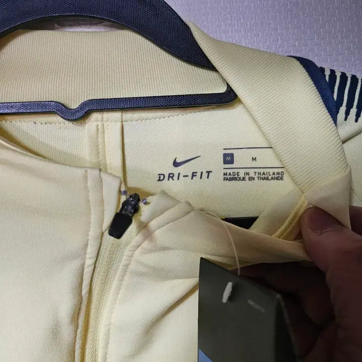 [SOLD OUT] 나이키 클럽 아메리카 드라이핏 드릴탑