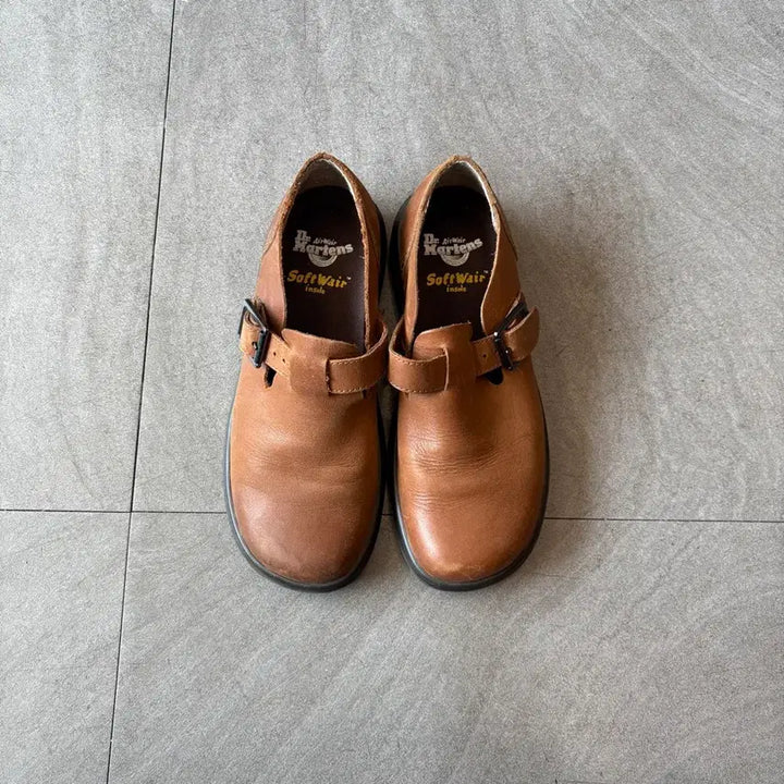 [BUNJANG] Dr. Martens Patricia Brown Leather Shoes / 닥터마틴 페트리샤 브라운 슈즈