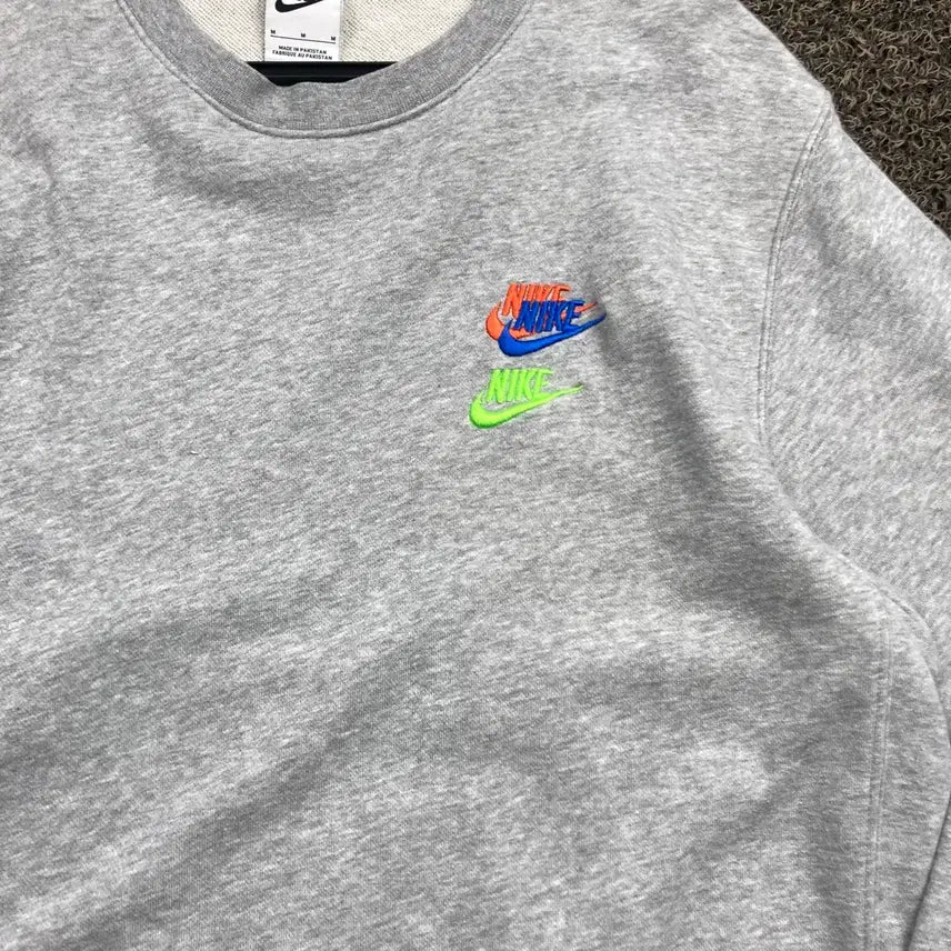[BUNJANG] Nike Multi-Logo Grey Sweatshirt / 나이키 멀티로고 그레이 맨투맨