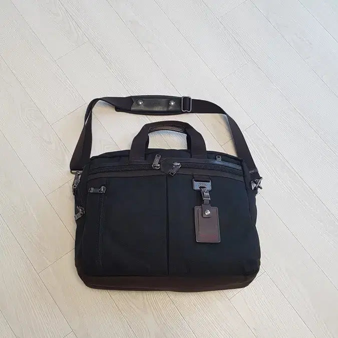 [BUNJANG] Tumi Authentic Casual Brief Bag / TUMI 투미 정품 캐주얼 브리프 백