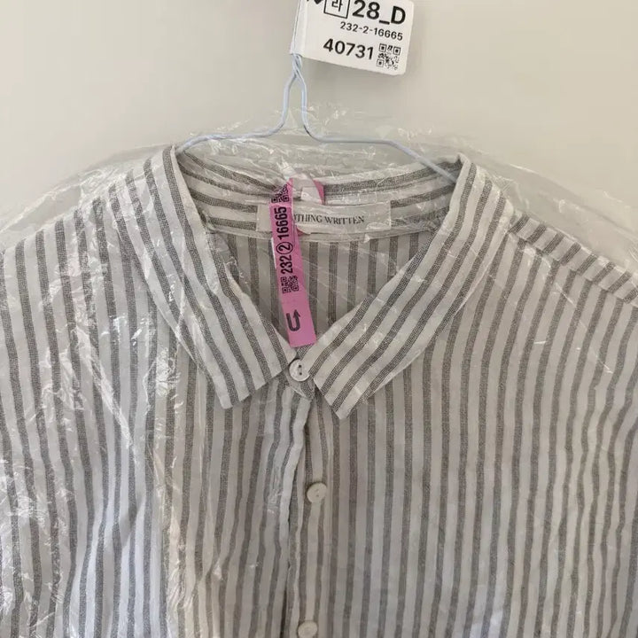 [BUNJANG] Nothing Written Striped Short-Sleeve Shirt Blouse / [낫띵리튼] 여름 반팔 셔츠