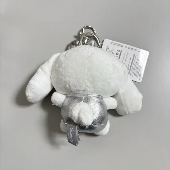 [BUNJANG] Sanrio Cinnamoroll Silver Heart Keyring (13cm) / 정품 산리오 시나모롤 실버하트 키링 13cm