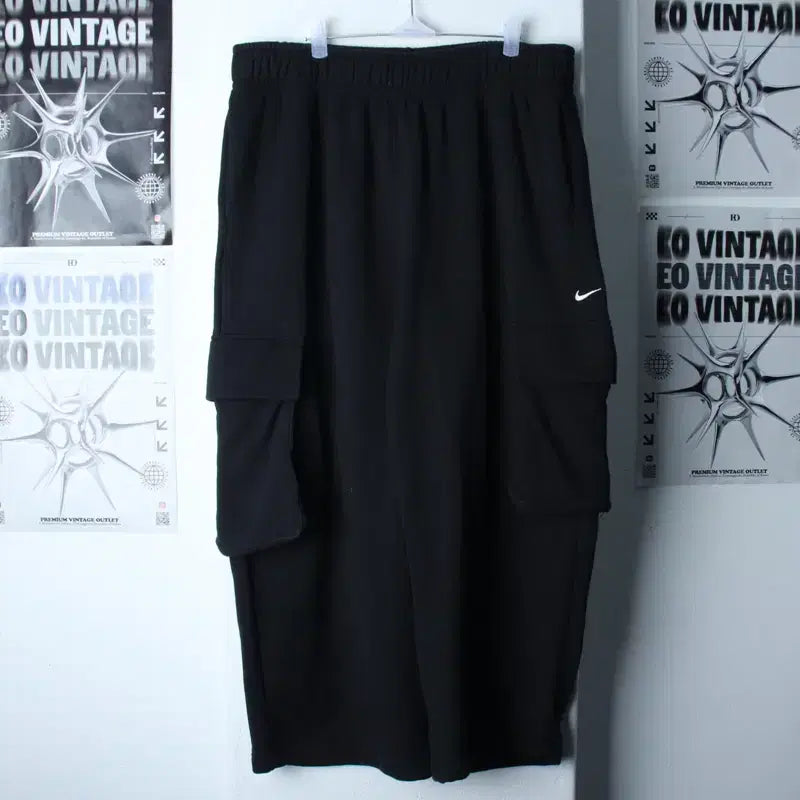[BUNJANG] Nike Training Cargo Pants XL-2XL Black / (XL-2XL) 나이키 트레이닝복 바지 빅사이즈 카고 블랙-2622