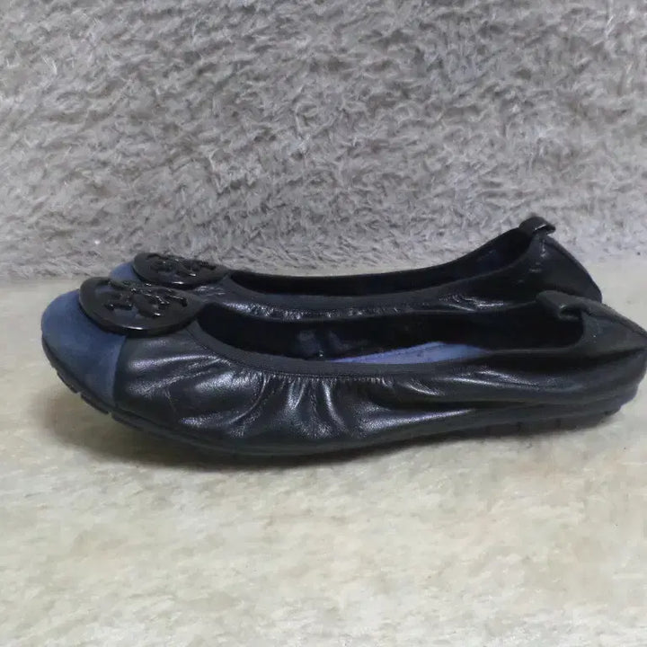 [BUNJANG] Staccato Flat Shoes Loafers / 후루룩구제 230 스타카토 플랫슈즈 구두 로퍼 중고 신발 260501
