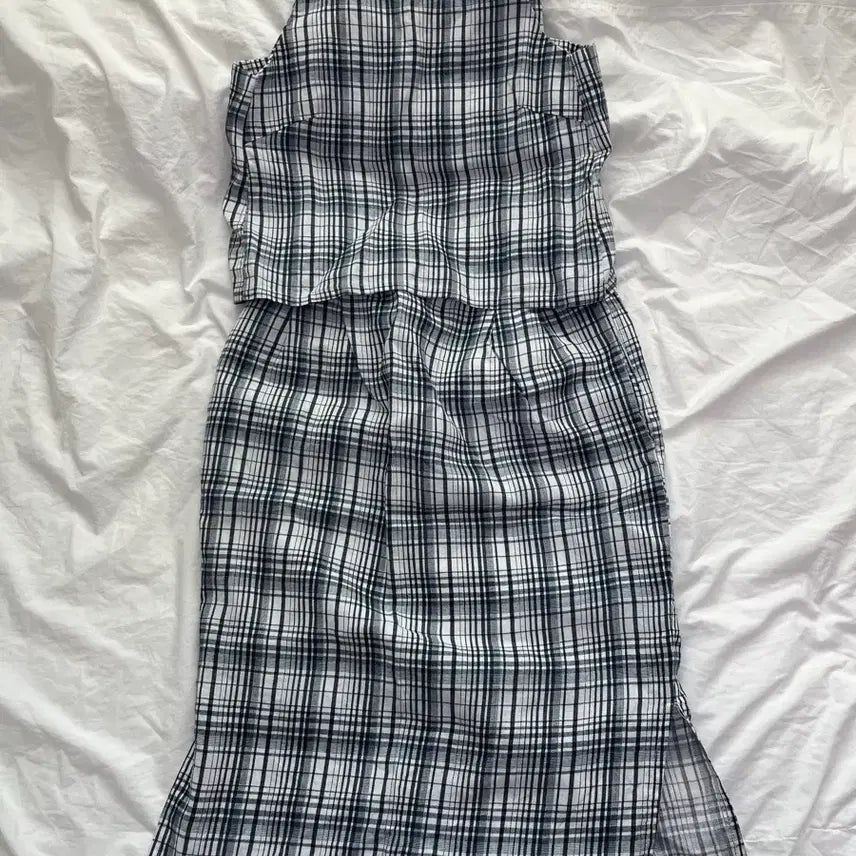 [BUNJANG] Checkered Long Sleeveless Two-Piece Set / 체크 패턴 뷔스티에 투피스 셋업