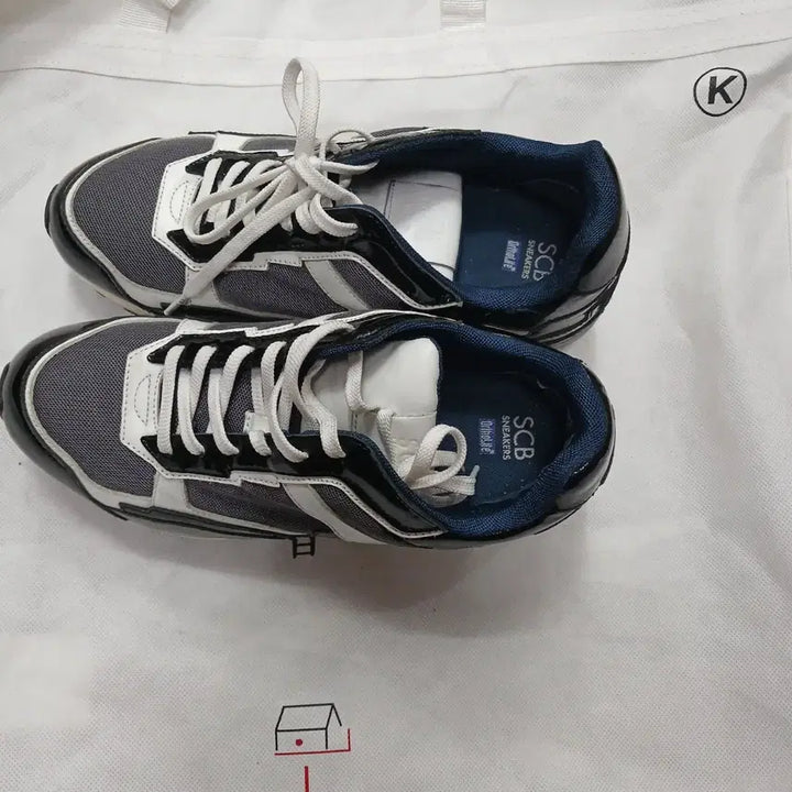 [BUNJANG] SUECOMMA BONNIE Heaven Sneakers (260mm) / 슈콤마보니 헤븐 스니커즈260  굽5
