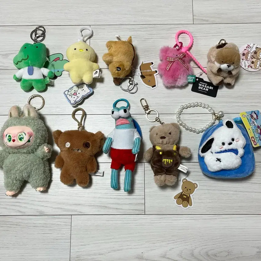 [BUNJANG] 10x Plush Keychain Bundle / 인형 키링 10개 일괄 7천원에 판매해용 (와사비베어, 우소우소짱 등)