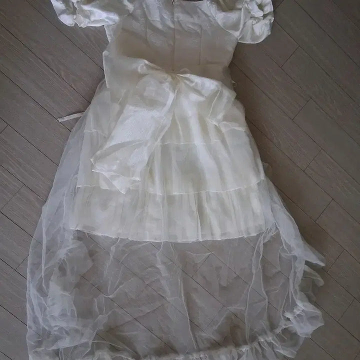 [BUNJANG] M Size Graduation Dress with Veil / 졸업사진