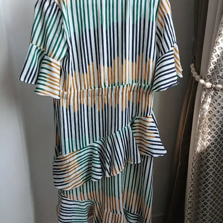 [BUNJANG] Striped Ruffle Long Dress / 롱 원피스