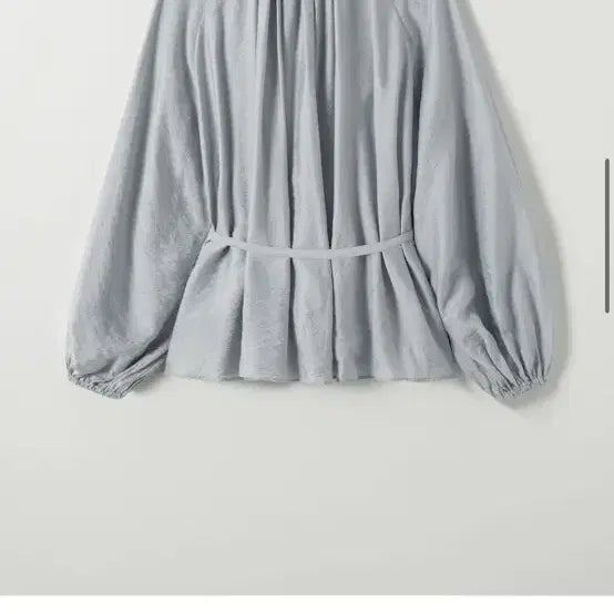 [SOLD OUT] 새상품 시에 sie 아일리 셔링블라우스 쥬시쥬디그레이스유온앤온아뜨랑스