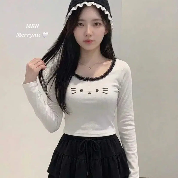 [BUNJANG] Merryna Hello Kitty Floral Lace Color Block T-Shirt / (러블리/여성스러움) 헬로키티 배색 플라워 레이스 티 3color