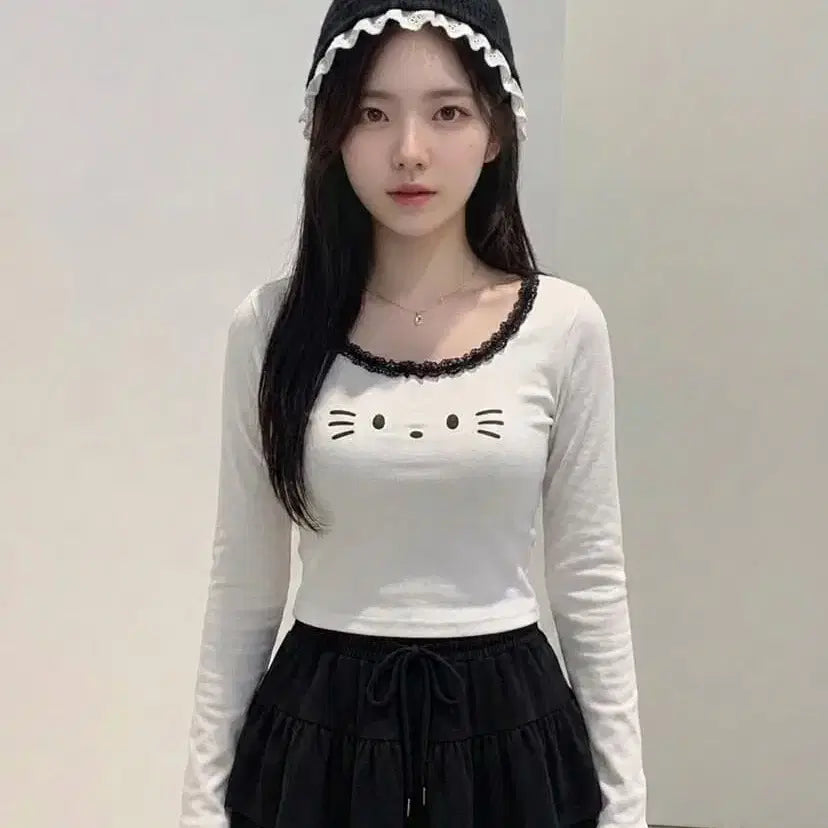 [BUNJANG] Merryna Hello Kitty Floral Lace Color Block T-Shirt / (러블리/여성스러움) 헬로키티 배색 플라워 레이스 티 3color
