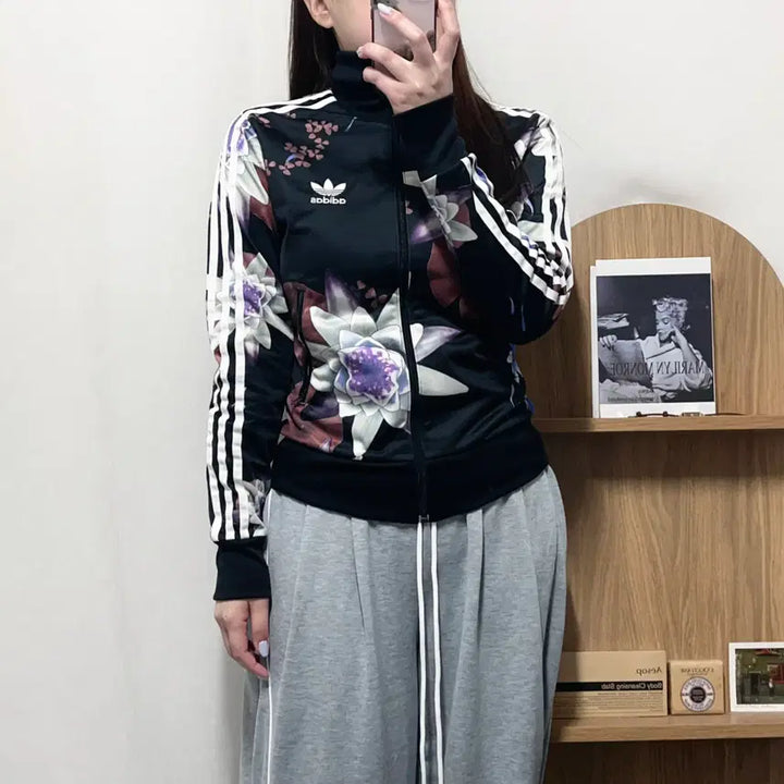 [BUNJANG] Adidas Black Lotus Print Jersey M / [정품] 아디다스 블랙 LOTUS PRINT 져지 [ 85 ]