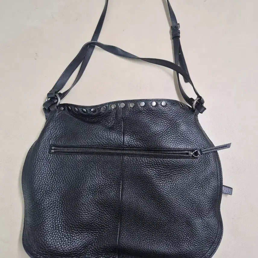 [BUNJANG] Loose &amp; Lounge Black Leather Crossbody Shoulder Bag / (무료배송)루즈앤라운지 블랙 가죽 크로스백 숄더백
