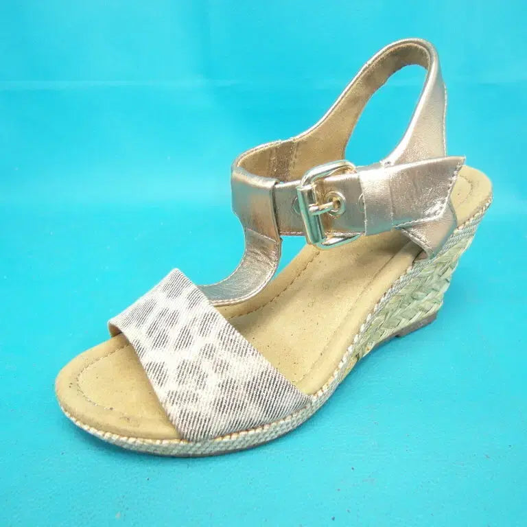 [BUNJANG] Gabber Wedge Platform Rattan T-Strap Sandals (Size 230) / 230/pu6-593/가버 웨지 통굽 라탄 T 스트랩 샌들/구제특별시