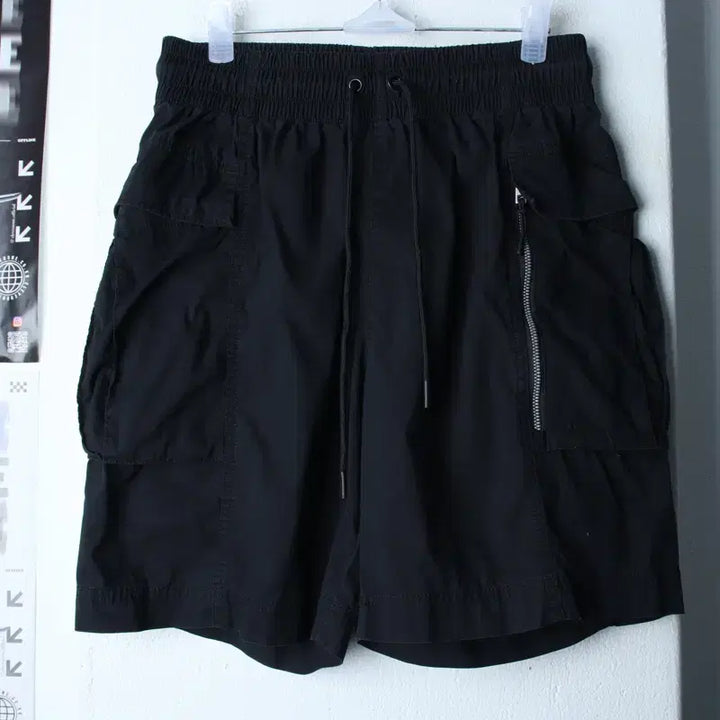 [BUNJANG] Nike Cargo Banding Shorts Black / (M) 나이키 반바지 팬츠 카고 밴딩 블랙 스트릿-2630