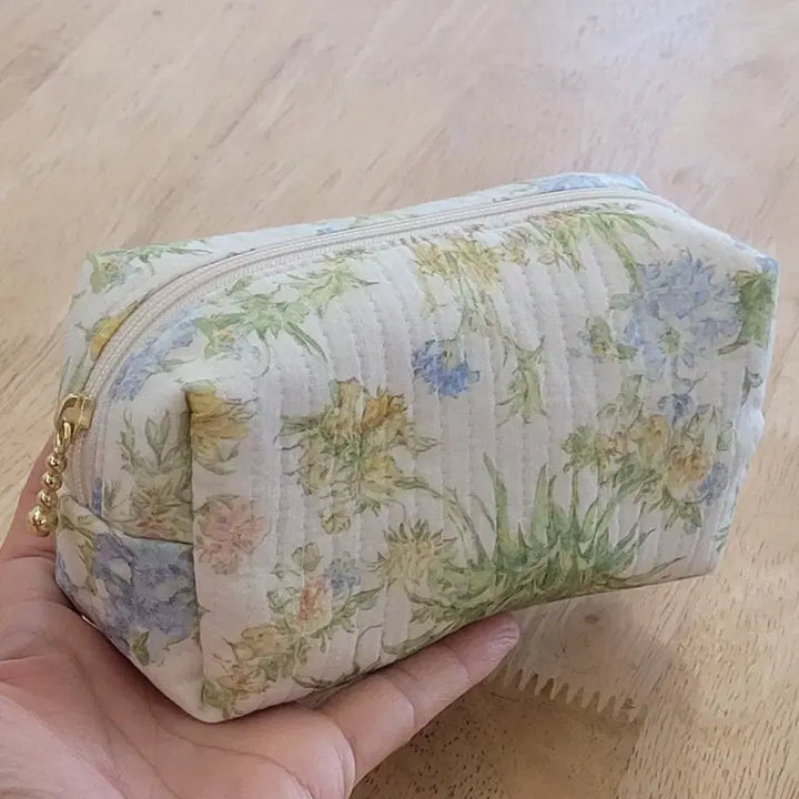 [BUNJANG] Botanical Pattern Quilted Pouch / 보테니컬 파우치