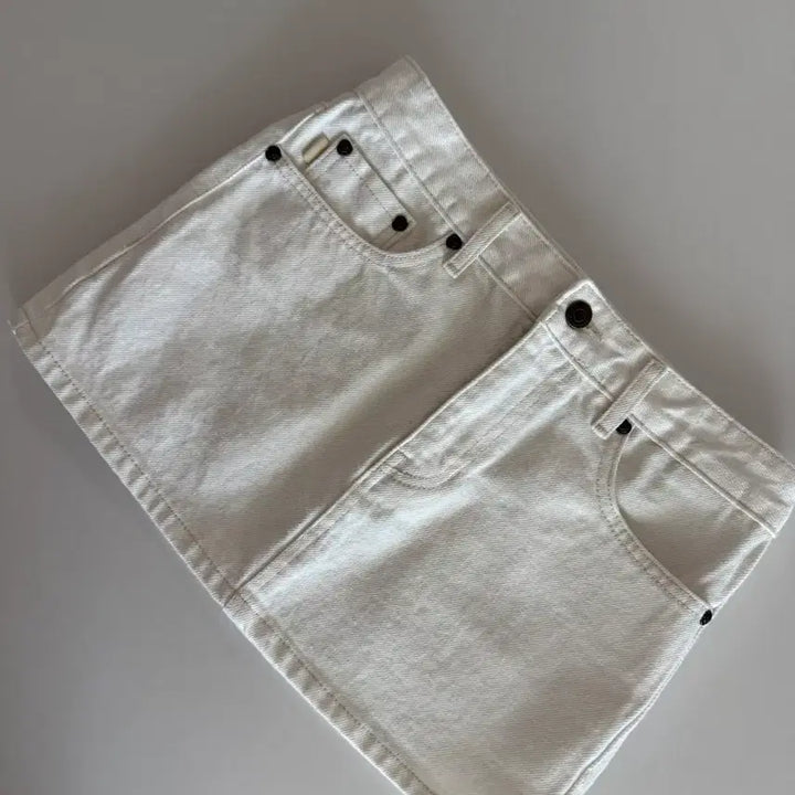[BUNJANG] Glony 99 Low Rise Mini Skirt White S Size / 새상품) 글로니 99 로우라이즈 미니스커트 화이트 s사이즈