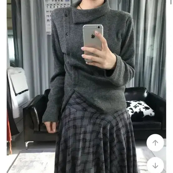[BUNJANG] Asymmetrical Button Knit Sweater / 언발란스 버튼 니트