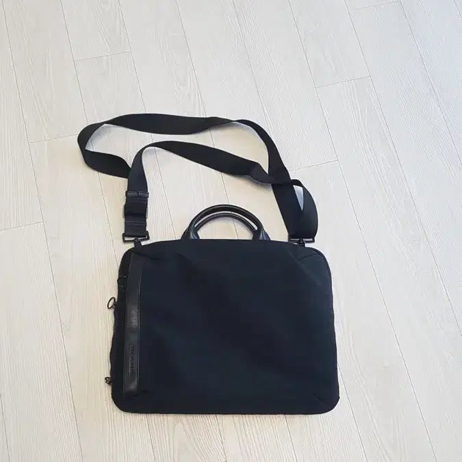 [BUNJANG] Mandarina Duck Men&