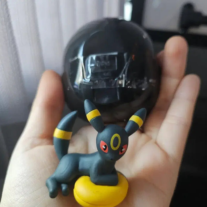 [BUNJANG] Pokemon "Take Your Time" Gacha Umbreon (Sealed) / 포켓몬 편히쉬어요 가챠 블래키 미개봉