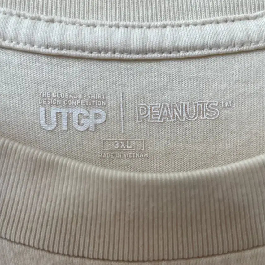 [BUNJANG] Uniqlo Peanuts Collaboration Beige T-Shirt 3XL / 유니클로 피너츠 베이지 3XL